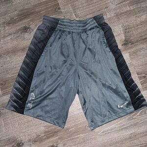 Nike Men’s Elite Basketball Silver Shorts